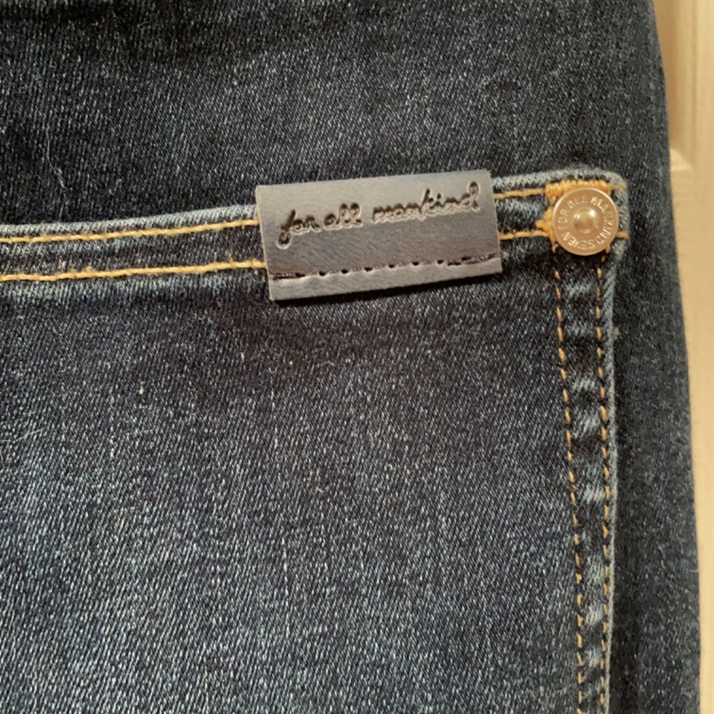 7 for all Mankind Ultra High Rise Tailorless Bootcut Jeans - Picture 9 of 16